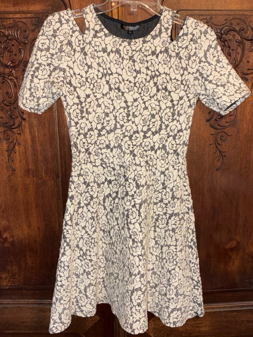 Topshop Cream and Black Floral Lace Fit & Flare Dress size 6